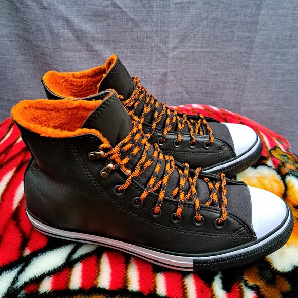 %Size 8.5 Men / 10.5 Women Converse All Star Mountain Club / A 39